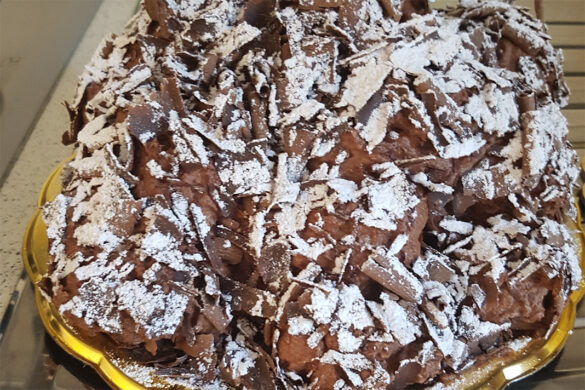 Dimenticate i profiteroles, a Messina si mangia il Bianco e Nero!
